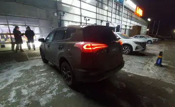 Toyota RAV4 2018 года за 11 490 000 тг. в Павлодар фото 4