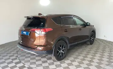 Toyota RAV4 2018 года за 11 490 000 тг. в Павлодар