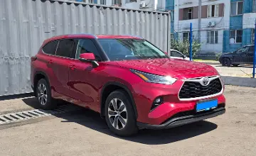 Toyota Highlander 2021 года за 21 000 000 тг. в Алматы фото 3