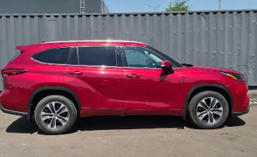Toyota Highlander 2021 года за 21 000 000 тг. в Алматы фото 4