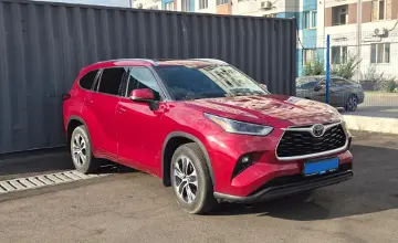 Toyota Highlander 2021 года за 21 000 000 тг. в Алматы фото 3