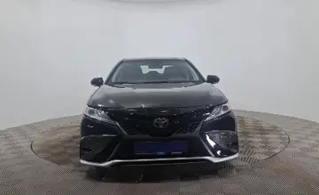 Toyota Camry 2019 года за 13 400 000 тг. в Астана фото 2