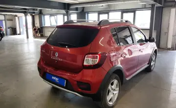 Renault Sandero 2015 года за 2 990 000 тг. в Астана фото 3