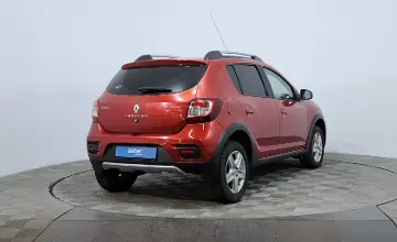 Renault Sandero 2015 года за 2 990 000 тг. в Астана