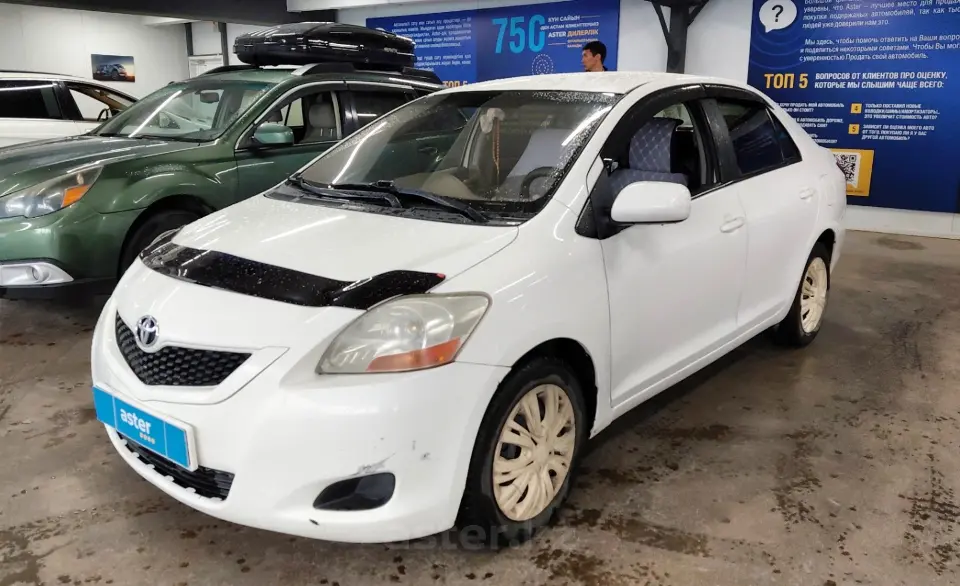 2010 Toyota Yaris