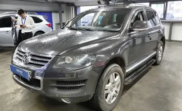 Volkswagen Touareg 2007 года за 5 990 000 тг. в Астана фото 1