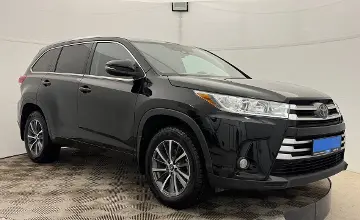 Toyota Highlander 2018 года за 13 700 000 тг. в Актобе фото 3