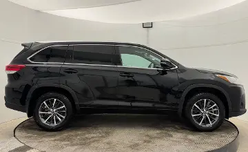 Toyota Highlander 2018 года за 13 700 000 тг. в Актобе фото 4