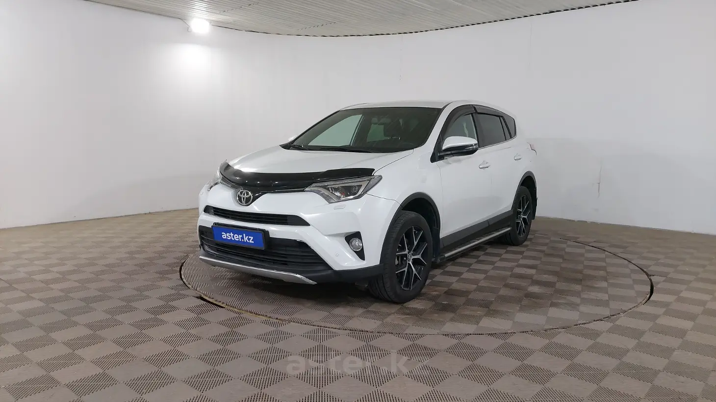 Toyota RAV4, 2018