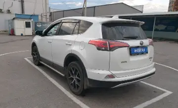 Toyota RAV4 2018 года за 9 190 000 тг. в Шымкент фото 4