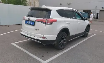 Toyota RAV4 2018 года за 9 190 000 тг. в Шымкент фото 3