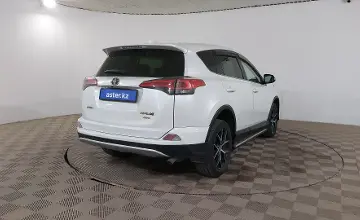 Toyota RAV4 2018 года за 9 190 000 тг. в Шымкент