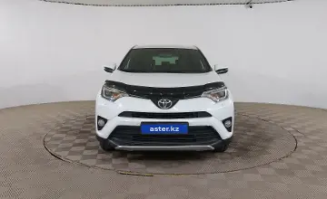 Toyota RAV4 2018 года за 9 190 000 тг. в Шымкент фото 2