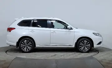 Mitsubishi Outlander 2022 года за 10 590 000 тг. в Астана фото 4