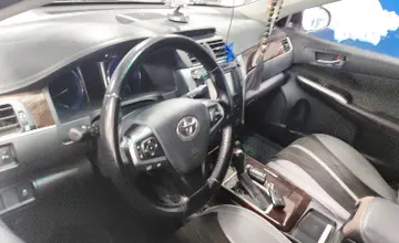 Toyota Camry 2017 года за 10 990 000 тг. в Астана фото 5
