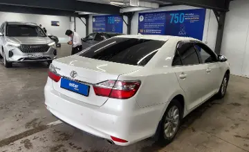 Toyota Camry 2017 года за 10 990 000 тг. в Астана фото 3