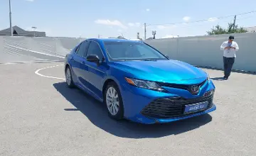Toyota Camry 2019 года за 10 790 000 тг. в Шымкент фото 2