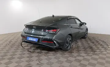 Hyundai Elantra 2023 года за 7 700 000 тг. в Шымкент
