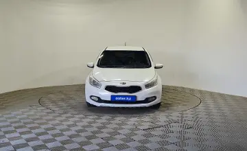 Kia Ceed 2013 года за 5 860 000 тг. в Алматы фото 2
