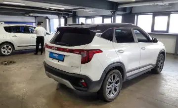 Kia Seltos 2023 года за 9 390 000 тг. в Астана фото 3