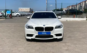BMW 5 серии 2013 года за 11 590 000 тг. в Караганда фото 2