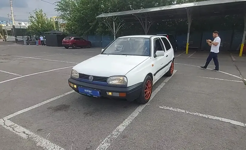 Volkswagen Golf 1993 года за 650 000 тг. в Алматы
