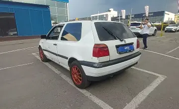Volkswagen Golf 1993 года за 850 000 тг. в Алматы фото 4