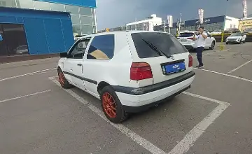 Volkswagen Golf 1993 года за 850 000 тг. в Алматы фото 4