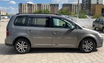 Volkswagen Touran 2007 года за 3 790 000 тг. в Караганда фото 4