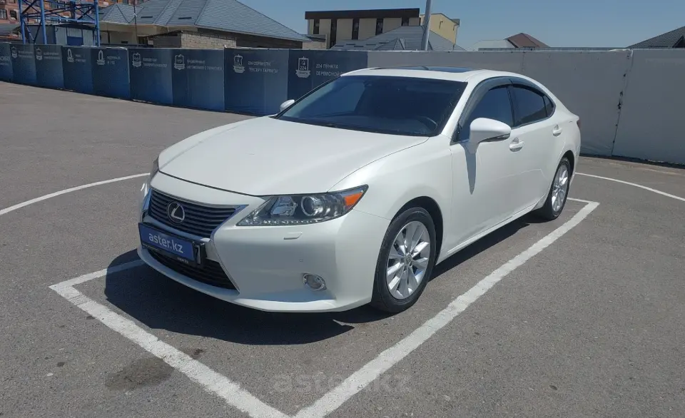 2013 Lexus ES