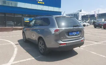 Mitsubishi Outlander 2012 года за 6 290 000 тг. в Алматы фото 4