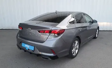 Hyundai Sonata 2019 года за 7 490 000 тг. в Алматы