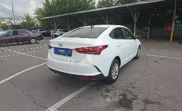 Hyundai Accent 2020 года за 7 590 000 тг. в Алматы фото 3