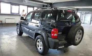 Jeep Liberty (North America) 2003 года за 3 490 000 тг. в Астана фото 4