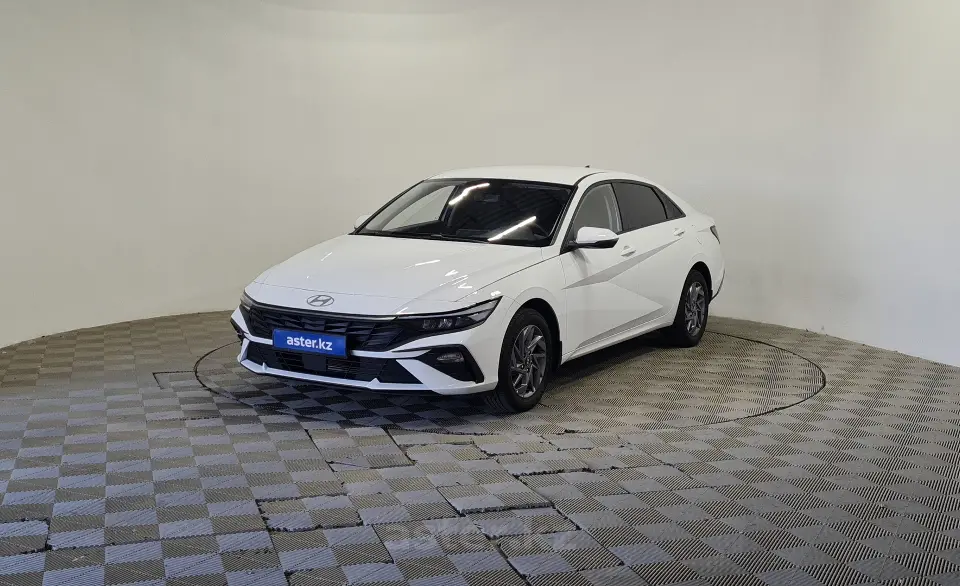 2024 Hyundai Elantra