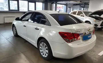 Chevrolet Cruze 2011 года за 2 300 000 тг. в Астана фото 4