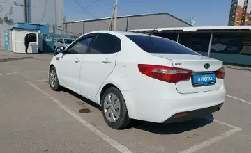 Kia Rio 2015 года за 2 990 000 тг. в Шымкент фото 4