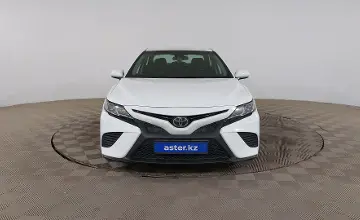 Toyota Camry 2019 года за 12 100 000 тг. в Шымкент фото 2