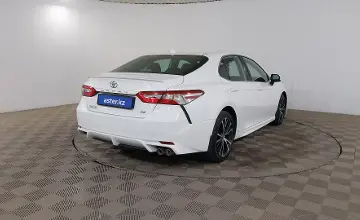 Toyota Camry 2019 года за 12 100 000 тг. в Шымкент