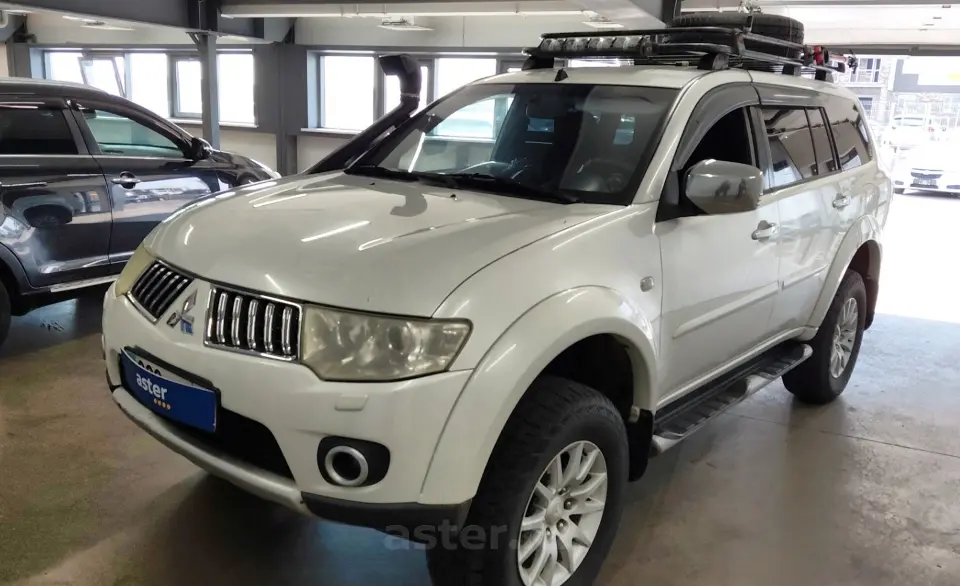2012 Mitsubishi Pajero Sport