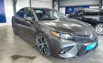Toyota Camry 2020 года за 10 590 000 тг. в Астана фото 2