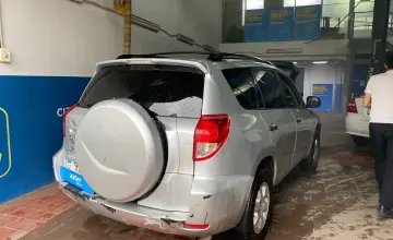 Toyota RAV4 2006 года за 4 000 000 тг. в Астана