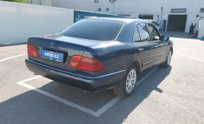 Mercedes-Benz E-Класс 1996 года за 1 600 000 тг. в Шымкент фото 3