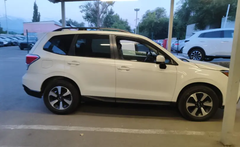 Subaru Forester 2017 года за 8 500 000 тг. в Алматы фото 4