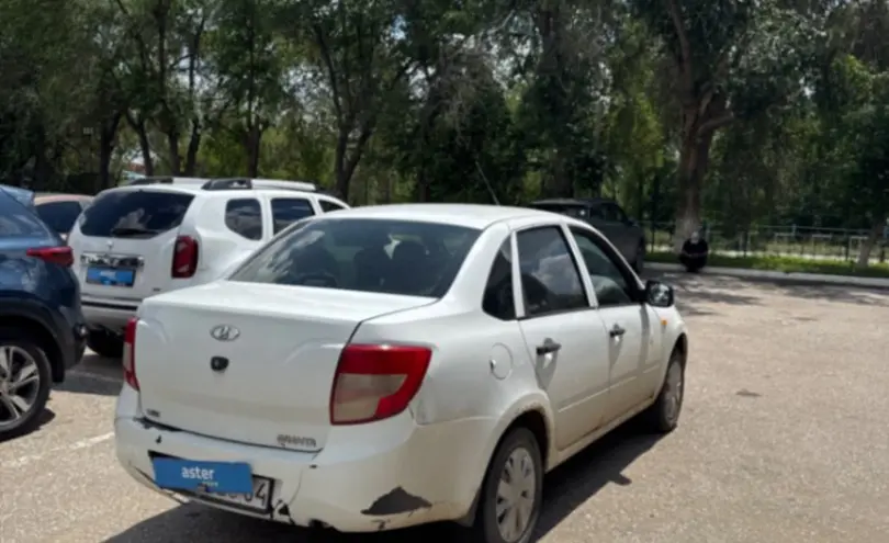 LADA (ВАЗ) Granta 2013 года за 1 800 000 тг. в Актобе фото 5