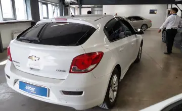 Chevrolet Cruze 2014 года за 3 400 000 тг. в Астана фото 3