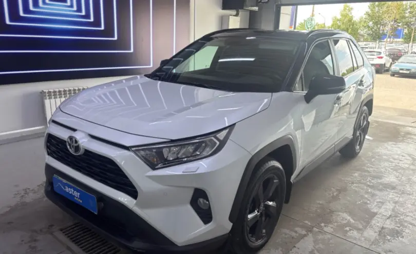Toyota RAV4 2022 года за 17 300 000 тг. в Павлодар