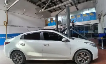 Kia Rio 2018 года за 6 500 000 тг. в Астана фото 4