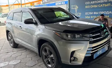 Toyota Highlander 2017 года за 16 000 000 тг. в Талдыкорган фото 3