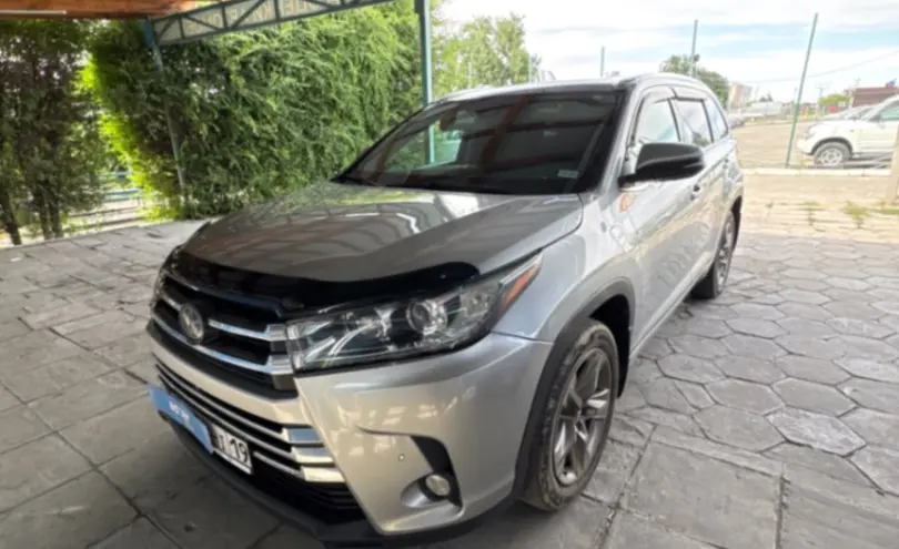 Toyota Highlander 2017 года за 16 000 000 тг. в Талдыкорган